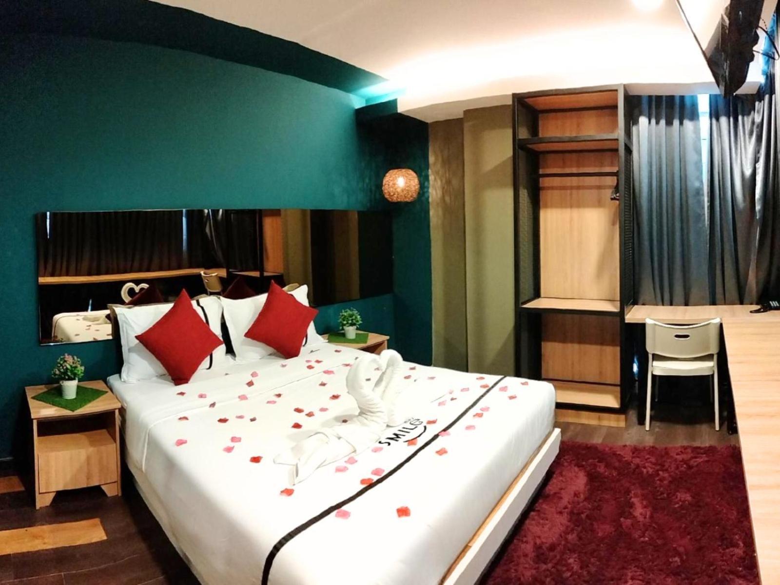 Smile Hotel C180 Cheras Selatan Εξωτερικό φωτογραφία